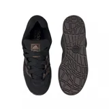 Zapatillas Adidas Adimatic negras con detalles en marrón.