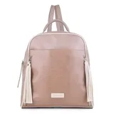 Mochila negra con textura tipo reptil, detalles en color camel y cierre con cremallera. Tiene un bolsillo frontal con cremallera y tiras decorativas con flecos.