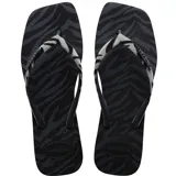 Sandalias Havaianas Slim Square, color negro con estampado de cebra en la plantilla y tiras finas negras.