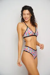 Bombacha culotte estampada con flores y paisley en blanco y negro, totalmente forrada.