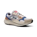 Championes Skechers Go Run Consistent 2.0 Retro Runner V1, con capellada de malla y gamuza en capas, cordones, plantilla Skechers Air-Cooled Goga Mat, espuma amortiguadora Skechers Soft Stride, tecnología M-Strike y amortiguación ULTRA LIGHT en la entresuela.