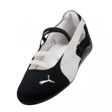 Zapatilla Puma Speedcat Ballet SD, color negro con detalles en blanco y suela de goma.