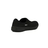 Zapatilla elastizada Actvitta color negro, sin cordones.