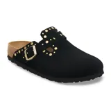 Zuecos Birkenstock Boston Rivet LEVE, color negro con apliques de remaches dorados.