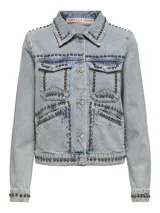 Chaqueta de jean celeste con tachas plateadas en cuello, bolsillos, solapas, puños y ruedo.