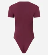 Body femenino de manga corta, color rojo vibrante, con cuello redondo y ajuste ceñido al cuerpo.