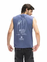 Musculosa color borgoña con estampado frontal con la frase "Chill Out" en color blanco. Corte holgado y sin mangas.