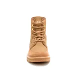Bota acordonada color marrón claro, con suela de goma y logo de Caterpillar en el lateral.