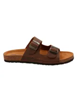 Sandalia de cuero color chocolate con doble hebilla ajustable y suela de goma.