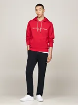 Pantalón cargo azul marino de corte amplio con pierna cónica. Confeccionado en tejido elástico con propiedades antiarrugas y antiolores que absorbe la humedad.