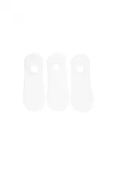 Pack de tres medias invisibles color blanco, diseñadas para ser discretas y cómodas.