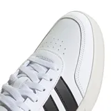 Championes Adidas Breaknet 3.0 blancos con detalles en negro, de estilo urbano y corte bajo.