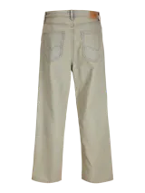 Jean de calce baggy con tiro alto, cierre con botones y silueta amplia. Confeccionado en denim de sarga con lavado stonewash.
