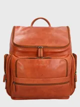 Mochila de cuero color marrón con múltiples bolsillos con cierre y correas acolchadas ajustables.