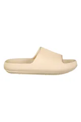 Sandalias tipo ojotas color beige claro, con plataforma y diseño acanalado.