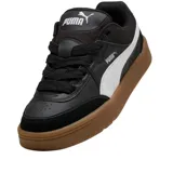 Championes Puma Park Lifestyle SK8 blancos con detalles en negro, gris y suela color caramelo.