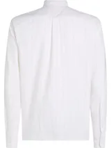 Camisa de hombre Tommy Hilfiger de corte regular, confeccionada en algodón Oxford blanco con finas rayas verticales en azul y rojo. Tiene cuello abotonado, puños redondeados con botón y logo bordado en el pecho.