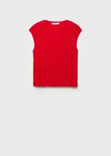 Camiseta roja con textura, cuello redondo y mangas cortas. Diseño entallado.