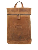 Matera de cuero marrón con sistema convertible ajustable para usar como mochila o bolso de hombro. Tiene compartimento principal con cierre, porta bombilla, dos compartimentos interiores acolchados, espacio para un termo de hasta 14 pulgadas, un recipiente de yerba mate y un mate.