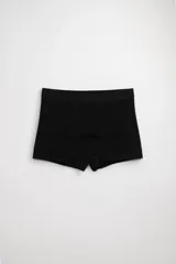 Boxer corto de algodón liso color negro con cintura elástica.
