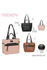 Bolso tipo shopper color rosa pálido con detalles en negro. Tiene doble asa corta y una correa larga extraíble. En la parte frontal tiene un bolsillo con cierre y una banda con la inscripción "TRENDY".