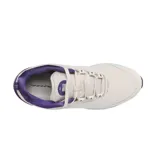 Championes de running color beige con detalles en naranja y violeta.