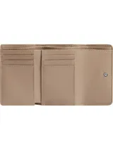 Billetera trifold con monograma de Calvin Klein, color beige.