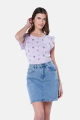 Minifalda de jean azul oscuro con spandex.