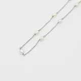 Gargantilla de plata 925 con perlas de río.