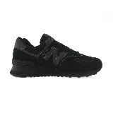 Championes urbanos New Balance Classics Traditionnels, color negro, confeccionados en gamuza y malla, con logo "N" característico en los laterales y entresuela ENCAP.