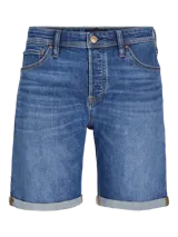 Short de denim azul de corte recto, con cinco bolsillos y ruedo doblado.