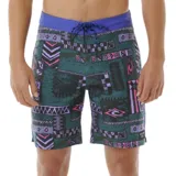 Short de baño Rip Curl Mirage Max Quest, con estampado geométrico en tonos verde, violeta y rosa. Cintura elastizada en color azul con cordón ajustable.