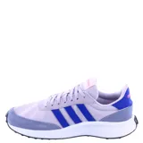 Championes Adidas Run 70S Wns, color lila con detalles en azul y gris.