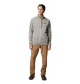 Campera polar Columbia con cierre frontal, bolsillos laterales con cierre y logo de la marca bordado en el pecho.