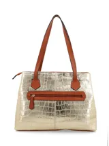 Cartera tipo tote confeccionada en cuero color crema, con asas de mano color marrón. Presenta logo metálico dorado en el frente, cierre central, división interna con cierre, bolsillo interior con cierre y bolsillo exterior con cierre. Forro textil.