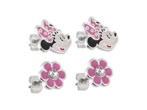 Caravanas de bronce enchapadas en plata 925 con diseño de Minnie Mouse y flor esmaltada en colores rosa y blanco con circonitas.