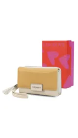 Billetera mediana marca Lincoln's confeccionada en cuero sintético con diseño bicolor. Presenta una tapa en tono dorado metalizado con cierre de presilla y cuerpo negro con compartimento de cremallera. Cuenta con múltiples divisiones internas para tarjetas, billetes y monedas, además de una práctica correa de mano.