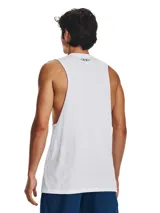 Musculosa blanca de algodón con logo Under Armour estampado en el pecho.