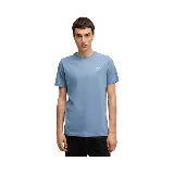 Remera celeste de algodón con logo pequeño de Puma estampado en el pecho.