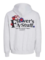 Hoodie gris melange con estampado en la espalda de un texto con flores y dibujos animados.