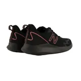 Championes New Balance Ryval Run para mujer, color negro con detalles en rosa.