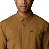 Camisa de hombre Columbia Silver Ridge, color beige, de manga larga con botones para enrollar, dos bolsillos frontales con botón, ventilación en la espalda y protección solar UPF 50.