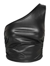 Top de PU engomado negro, ajustado al cuerpo y con un diseño de un solo hombro.