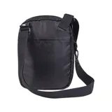 Morral bandolera New Balance color negro con logo blanco estampado en el frente.