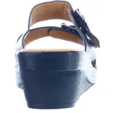 Sandalias de mujer Lady Confort color beige con plataforma y hebillas plateadas.