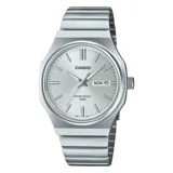 Reloj analógico Casio con caja octogonal de acero inoxidable plateado, visualización de fecha y día, y resistencia al agua hasta 50 metros.
