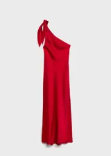 Vestido largo de fiesta color rojo, de tejido satinado, con cuello asimétrico, un solo hombro y abertura lateral en la falda.