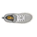 Zapatillas Caterpillar modelo Intruder Lite, color gris con detalles en blanco. Confeccionadas en gamuza y cuero sintético, con suela de goma gruesa y cordones blancos.
