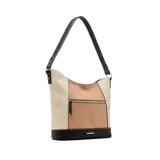 Bolso hobo de cuero sintético color beige, blanco y negro, con correa al hombro ajustable y bolsillo externo con cierre.