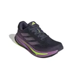 Championes de running Adidas Supernova Rise, color gris oscuro con detalles en violeta y amarillo.